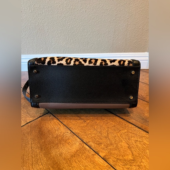 Kate Spade Leopard Handbag with adjustable strap - Picture 6 of 16